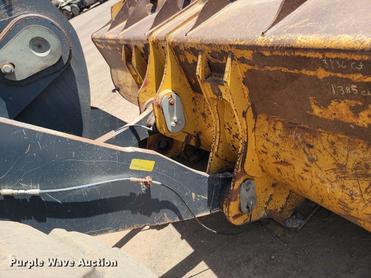 image for item NZ9910 2012 John Deere 744K wheel loader