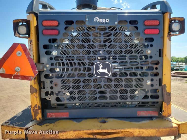 image for item NZ9910 2012 John Deere 744K wheel loader