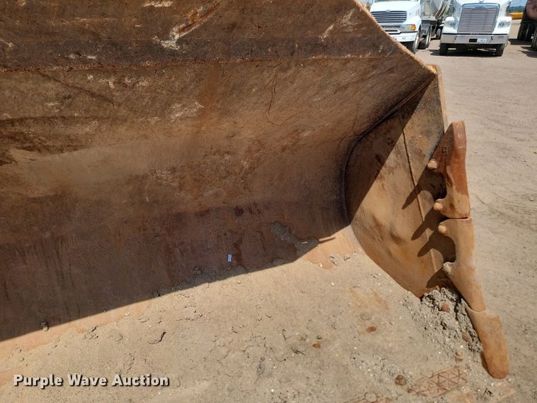 image for item NZ9910 2012 John Deere 744K wheel loader