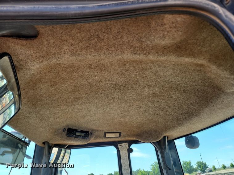 image for item NZ9910 2012 John Deere 744K wheel loader