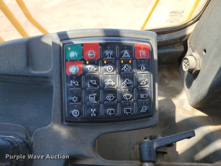 image for item NZ9910 2012 John Deere 744K wheel loader