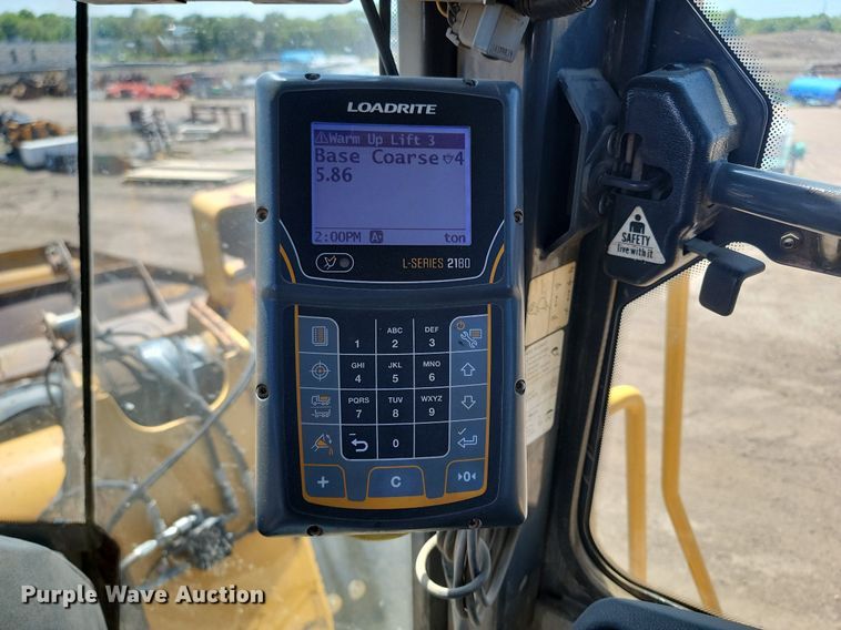 image for item NZ9910 2012 John Deere 744K wheel loader