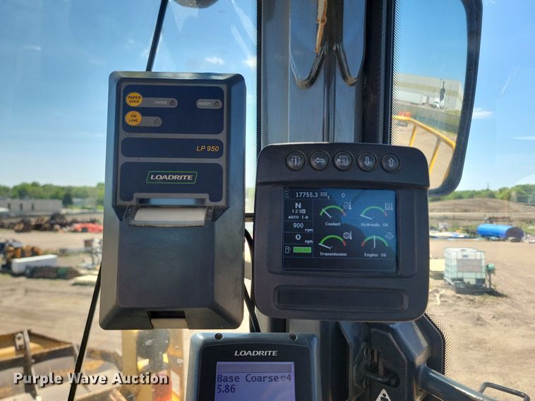 image for item NZ9910 2012 John Deere 744K wheel loader