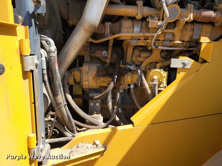 image for item NZ9910 2012 John Deere 744K wheel loader