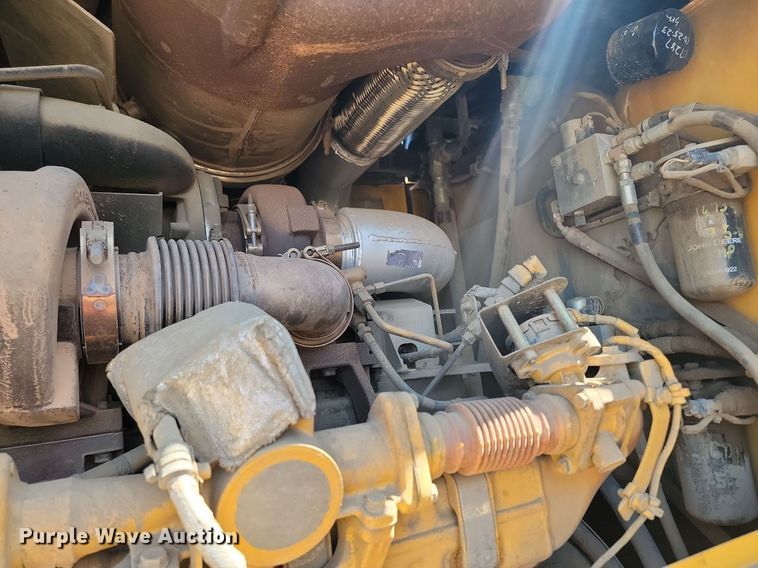 image for item NZ9910 2012 John Deere 744K wheel loader