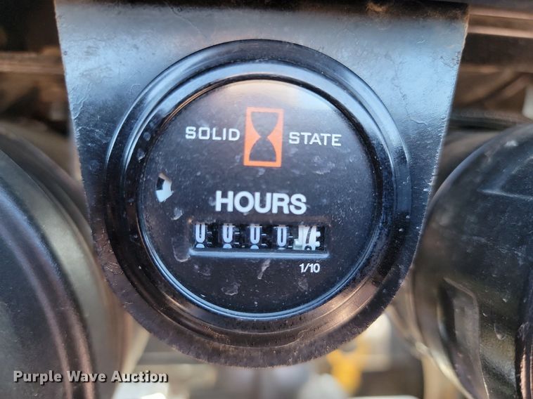 image for item NZ9911 2008 Ditch Witch R300 trencher