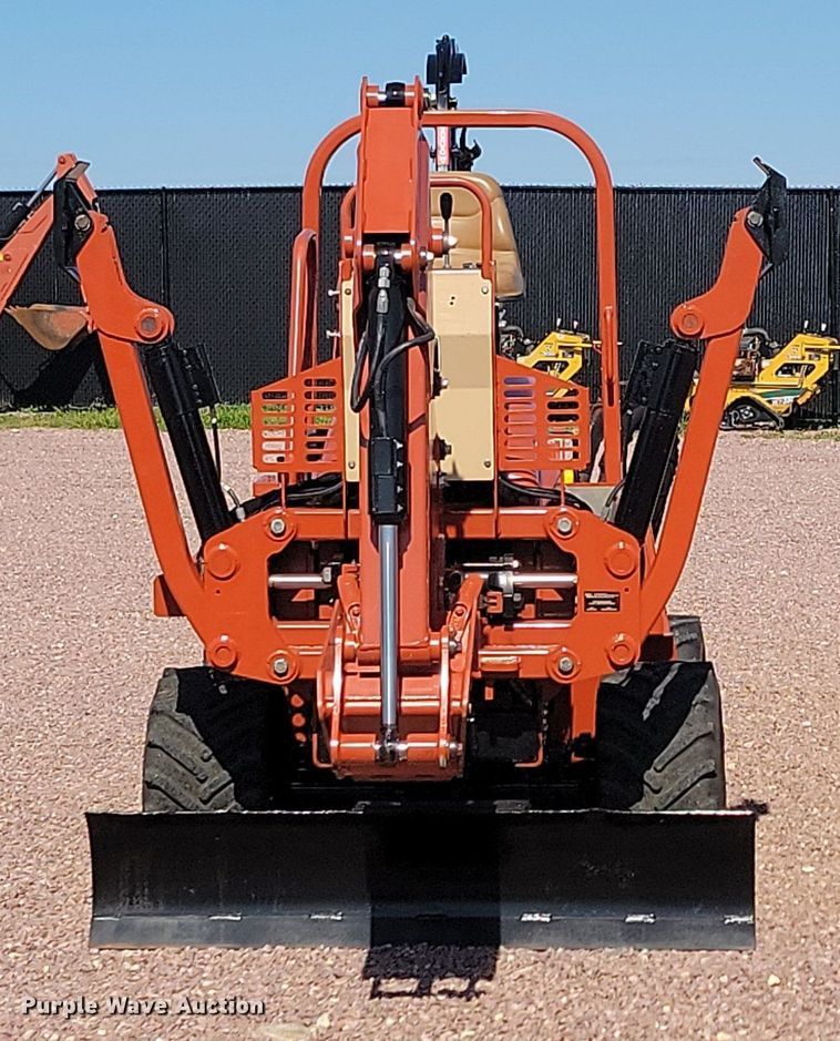 image for item NZ9912 2018 Ditch Witch RT45 trencher