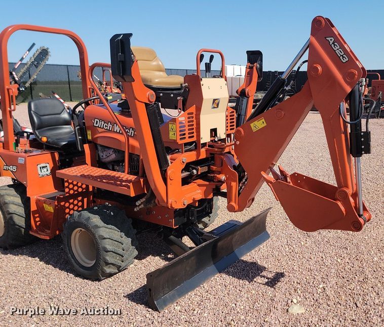 image for item NZ9912 2018 Ditch Witch RT45 trencher