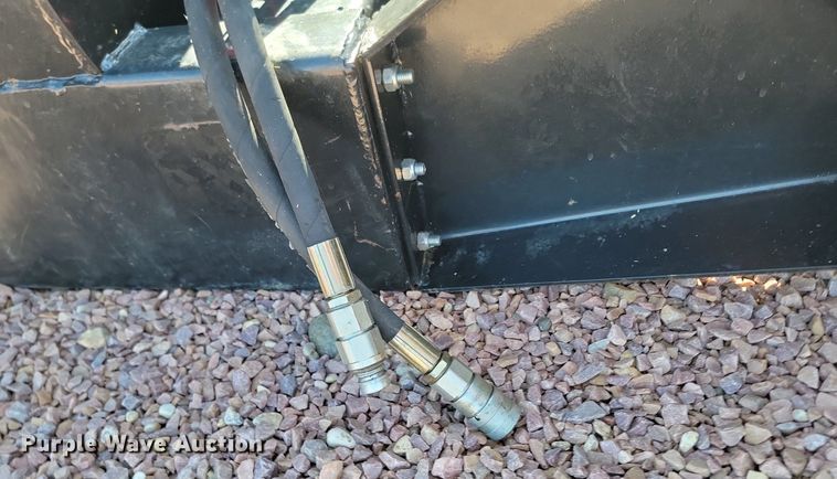 image for item NZ9913 Skid steer wood chipper