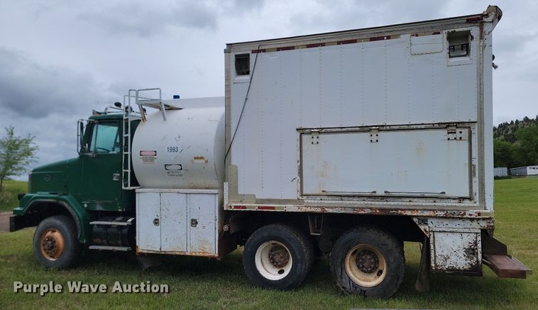 image for item NZ9917 1997 Volvo Autocar fuel / lube truck