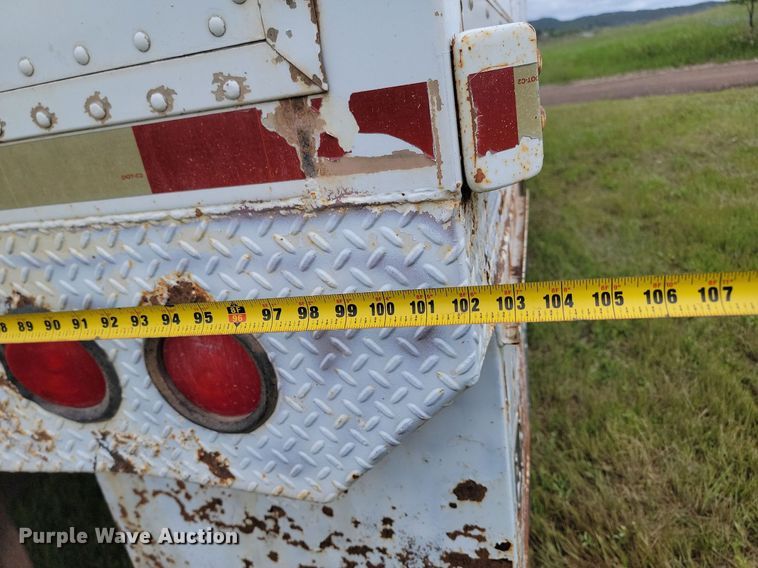 image for item NZ9917 1997 Volvo Autocar fuel / lube truck