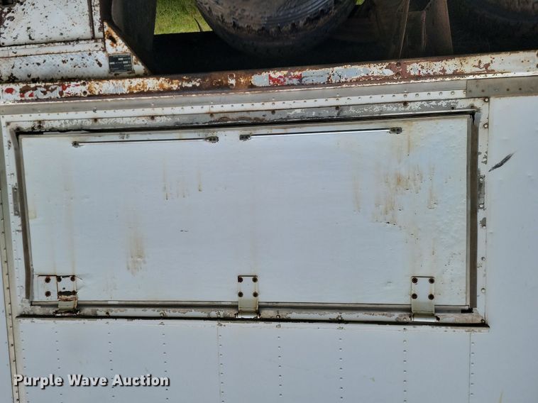 image for item NZ9917 1997 Volvo Autocar fuel / lube truck