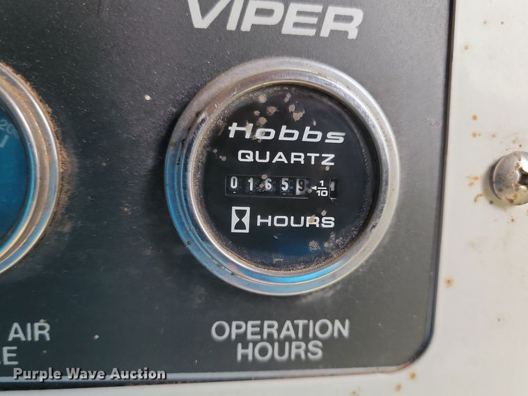 image for item NZ9917 1997 Volvo Autocar fuel / lube truck