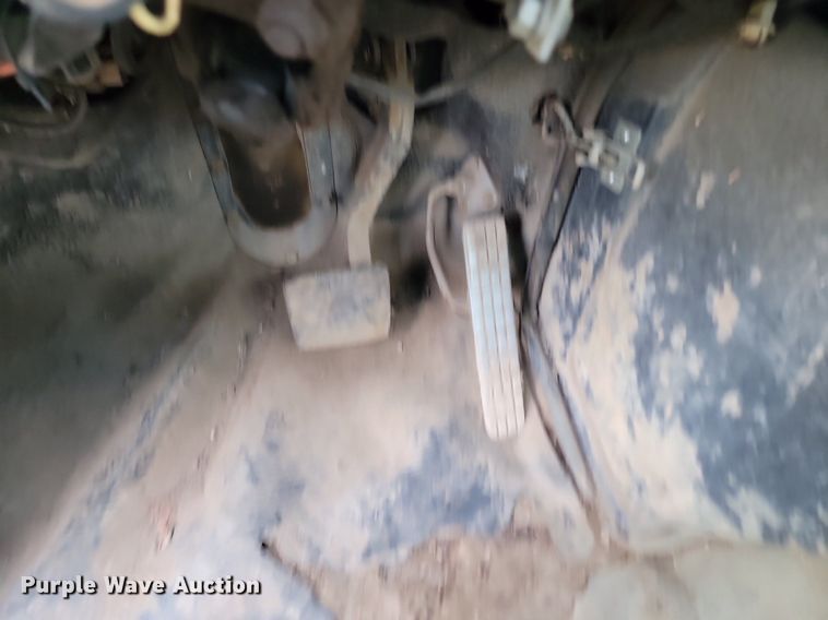 image for item NZ9917 1997 Volvo Autocar fuel / lube truck