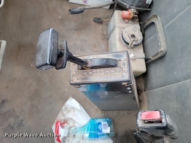 image for item NZ9917 1997 Volvo Autocar fuel / lube truck