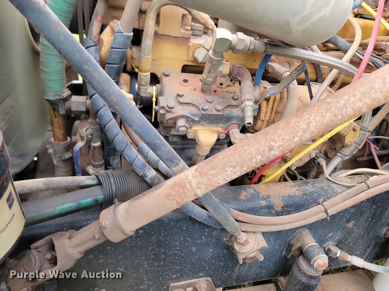 image for item NZ9917 1997 Volvo Autocar fuel / lube truck