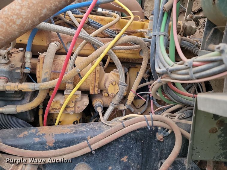 image for item NZ9917 1997 Volvo Autocar fuel / lube truck