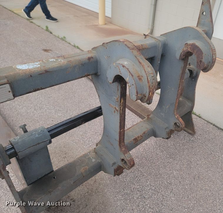 image for item NZ9918 JRB 5' L forks