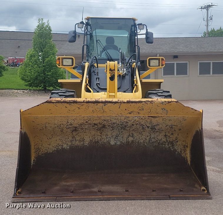 image for item NZ9920 2005 Komatsu  WA320 wheel loader