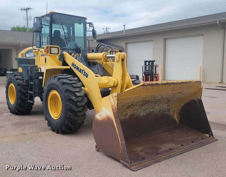 image for item NZ9920 2005 Komatsu  WA320 wheel loader