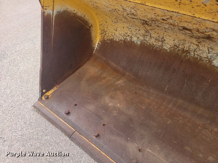 image for item NZ9920 2005 Komatsu  WA320 wheel loader