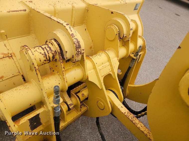 image for item NZ9920 2005 Komatsu  WA320 wheel loader