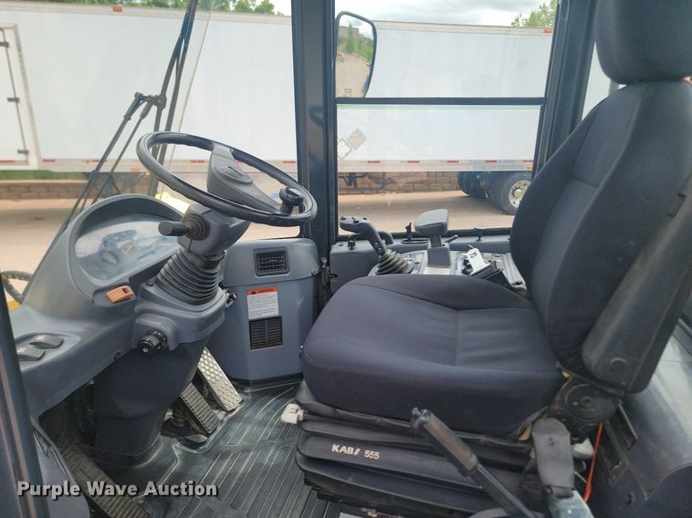 image for item NZ9920 2005 Komatsu  WA320 wheel loader