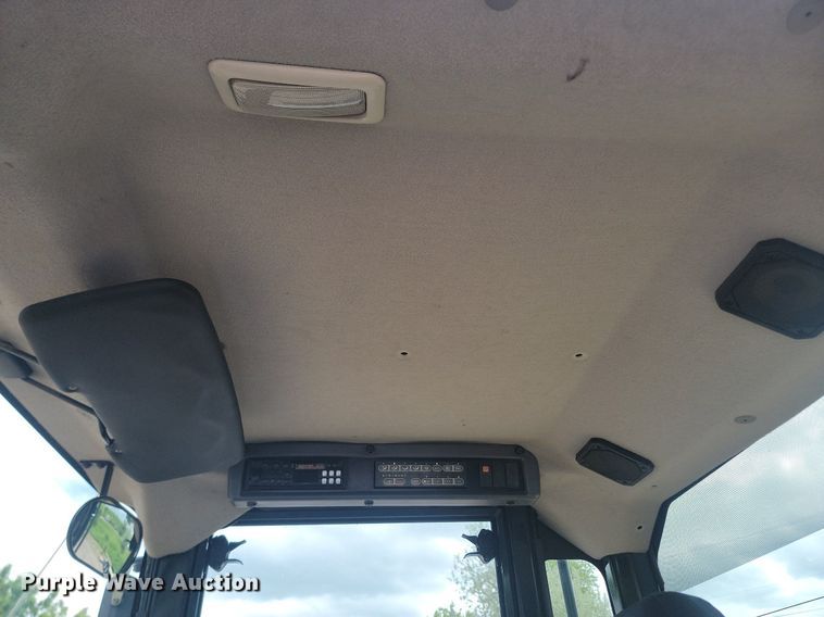 image for item NZ9920 2005 Komatsu  WA320 wheel loader