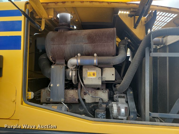 image for item NZ9920 2005 Komatsu  WA320 wheel loader