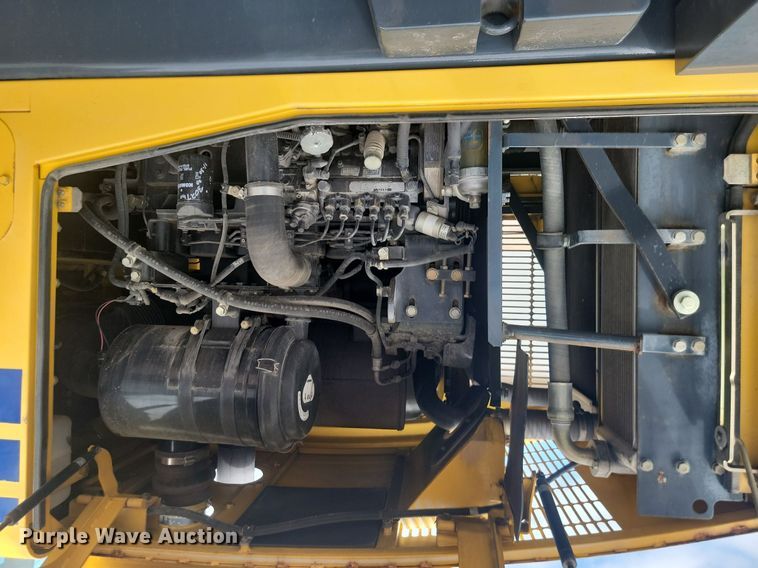 image for item NZ9920 2005 Komatsu  WA320 wheel loader