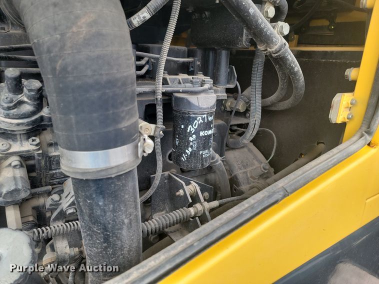 image for item NZ9920 2005 Komatsu  WA320 wheel loader