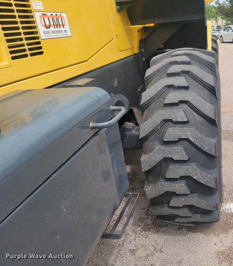 image for item NZ9920 2005 Komatsu  WA320 wheel loader