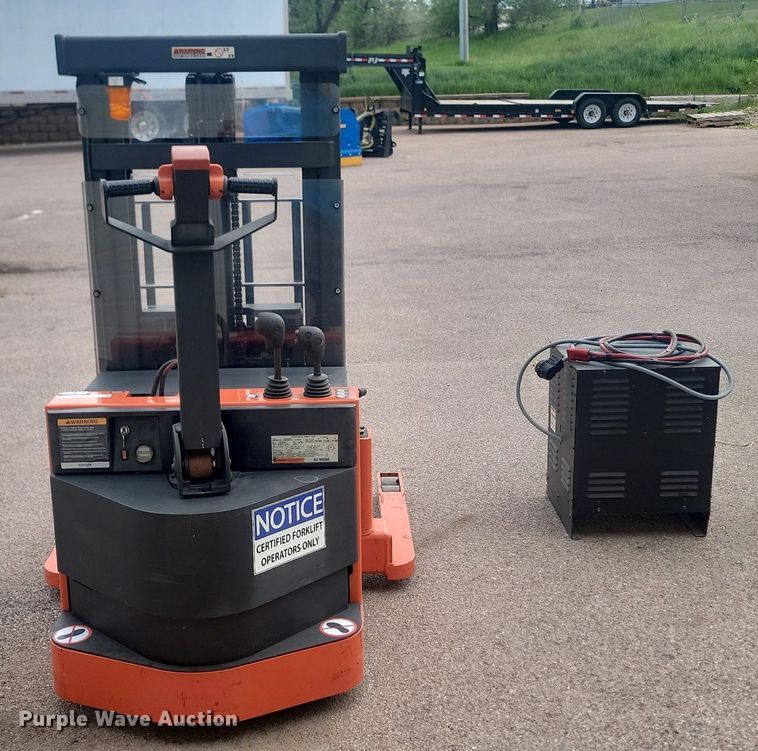 image for item NZ9922 Toyota 6BWR15 order picker