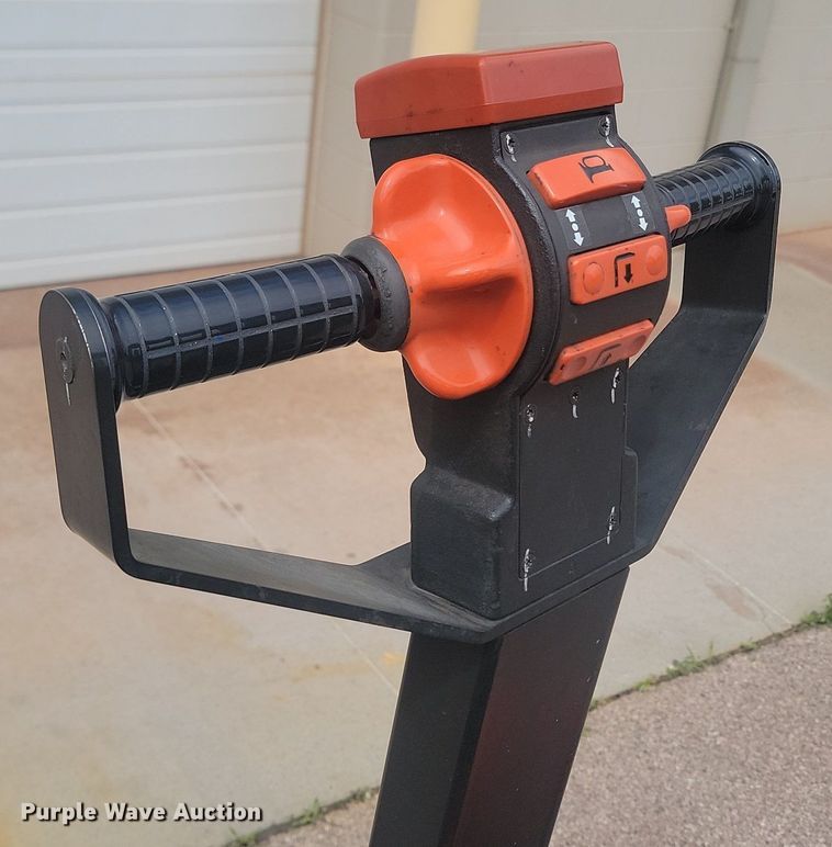 image for item NZ9922 Toyota 6BWR15 order picker