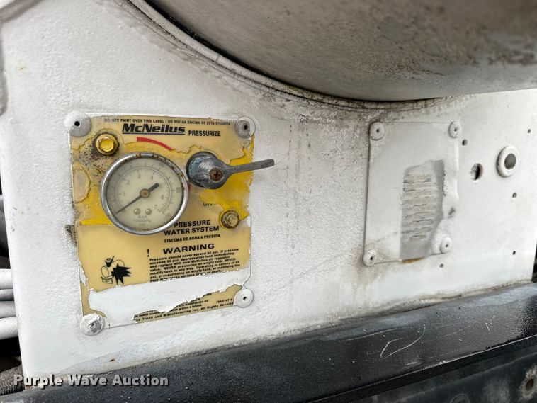 image for item OE9178 2001 Mack RD690S ready mix truck