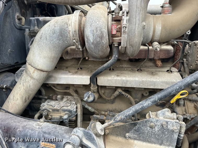 image for item OE9178 2001 Mack RD690S ready mix truck