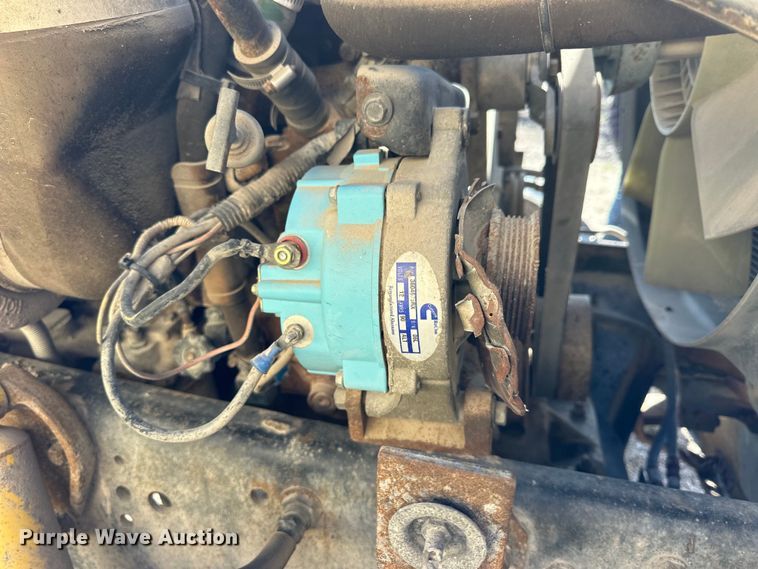 image for item OE9183 1989 Ford L900 dump truck