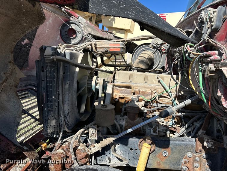 image for item OE9183 1989 Ford L900 dump truck