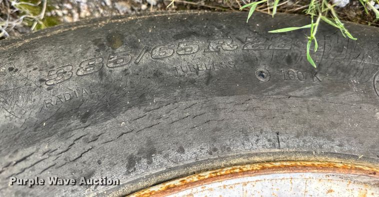 image for item OE9183 1989 Ford L900 dump truck