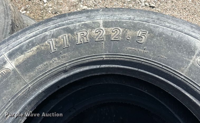 image for item OE9183 1989 Ford L900 dump truck