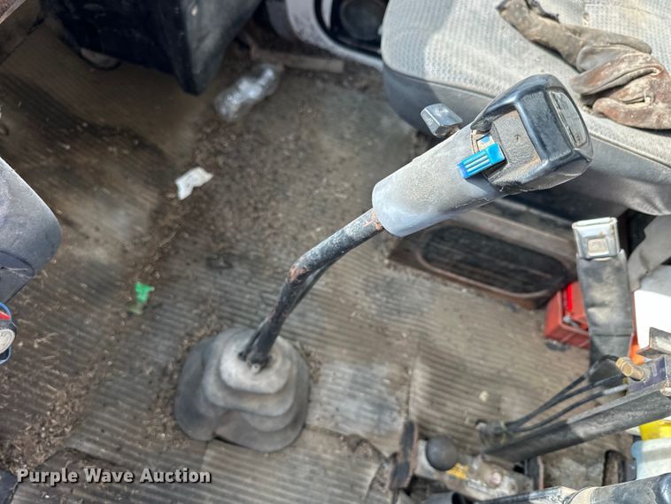 image for item OE9198 1991 Ford L8000 dump truck