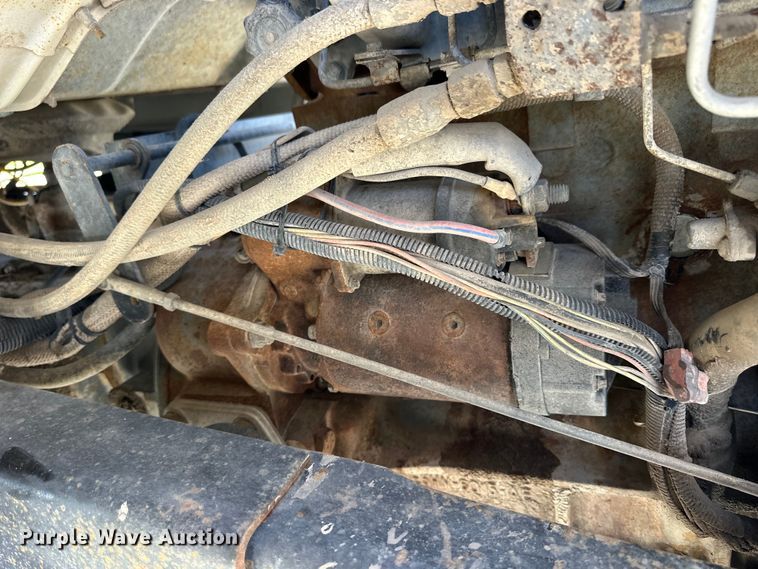 image for item OE9198 1991 Ford L8000 dump truck