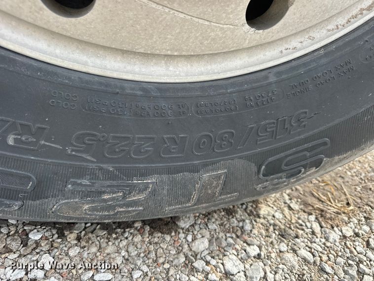 image for item OE9198 1991 Ford L8000 dump truck