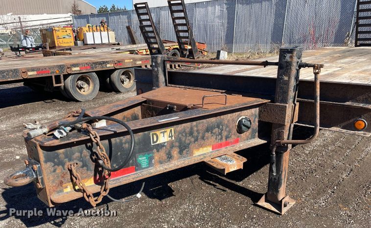 image for item OG9832 2013 Lucon  equipment trailer