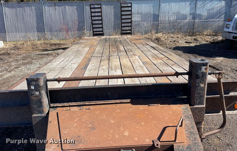 image for item OG9832 2013 Lucon  equipment trailer