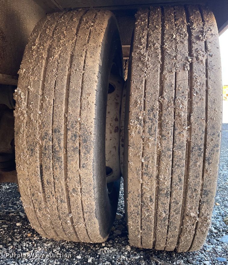 image for item OG9832 2013 Lucon  equipment trailer