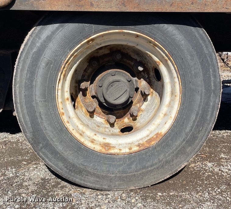 image for item OG9832 2013 Lucon  equipment trailer