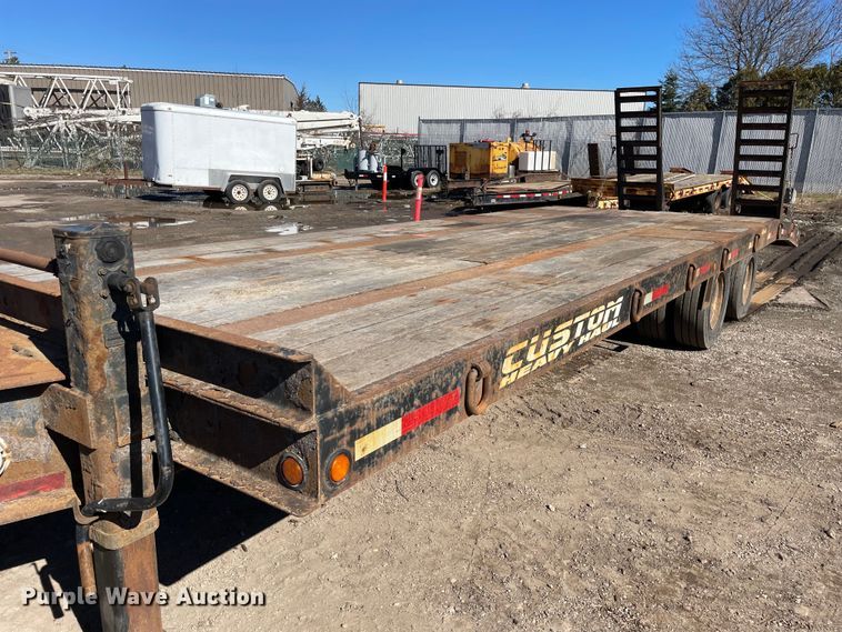 image for item OG9833 2013 Lucon Inc  equipment trailer