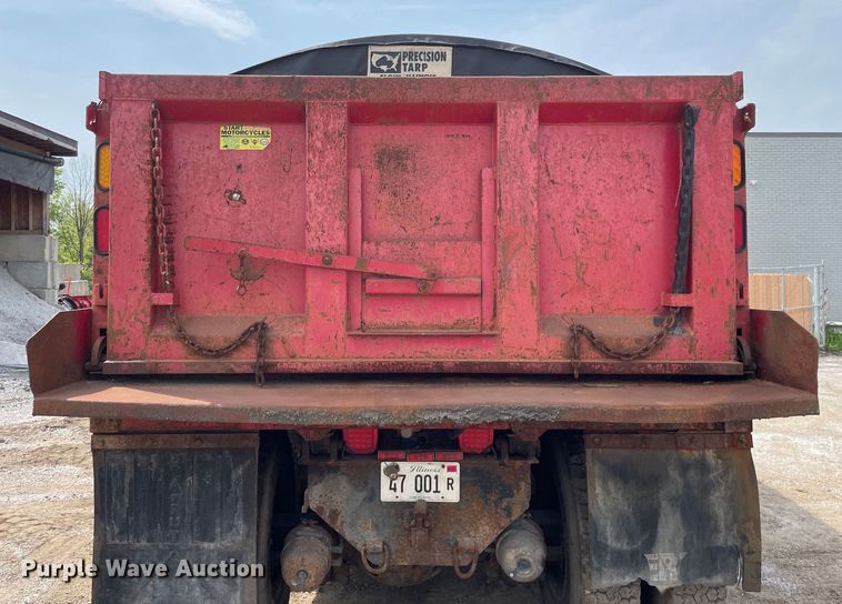 image for item OG9948 1994 Ford  L8000 dump truck