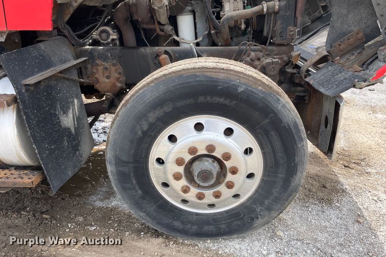 image for item OG9948 1994 Ford  L8000 dump truck